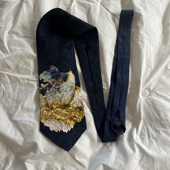 Jurassic Park Triceratops Men's Tie navy with hatchling triceratops - Picture 4 of 5